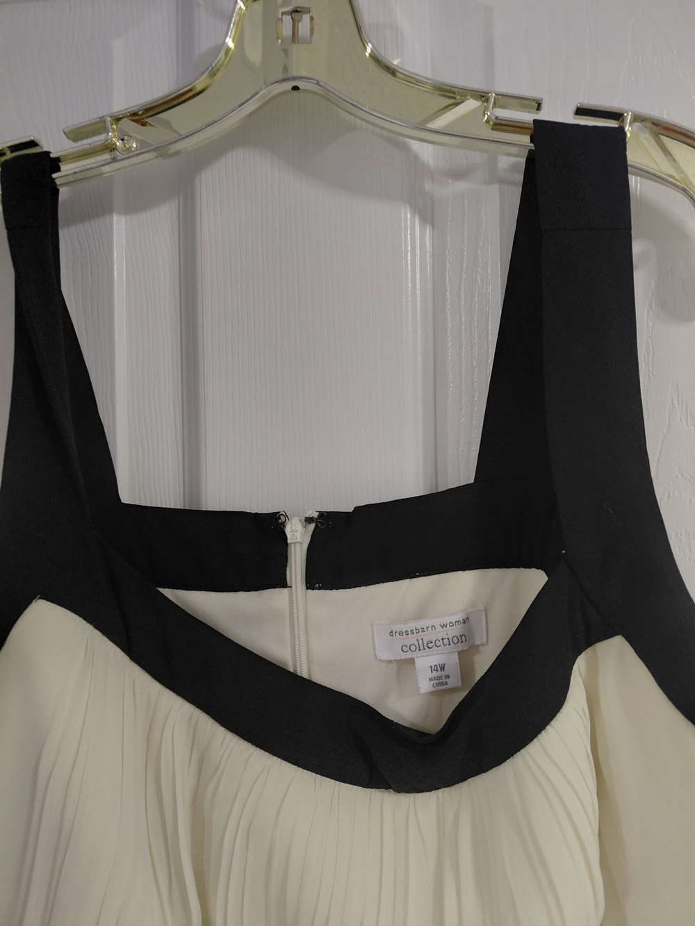 dressbarn Black and Cream Pleated Midi Dress
